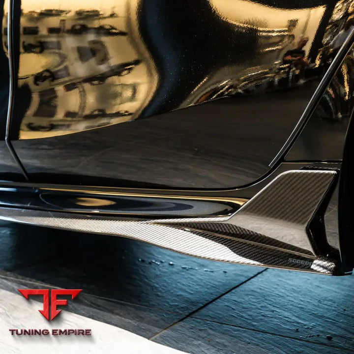 BMW M8 F93 SIDE SKIRT IN PREPREG CARBON FIBRE - Carbon Fibre Parts