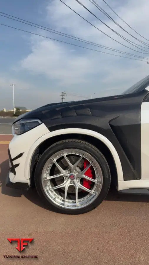 BMW X5 G05 F95 AE Design carbon fenders