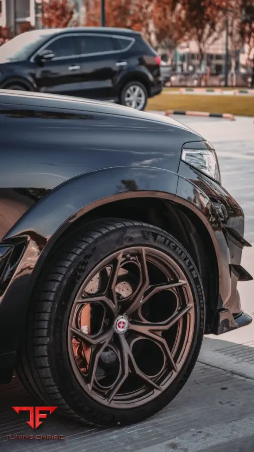 BMW X5M F95 AE Design carbon wheel arches