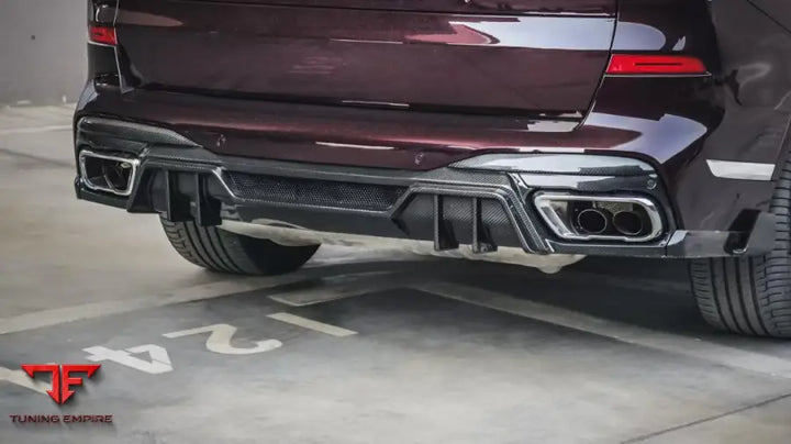 BMW X7 G07 CARBON BODY KIT FOR 2022+