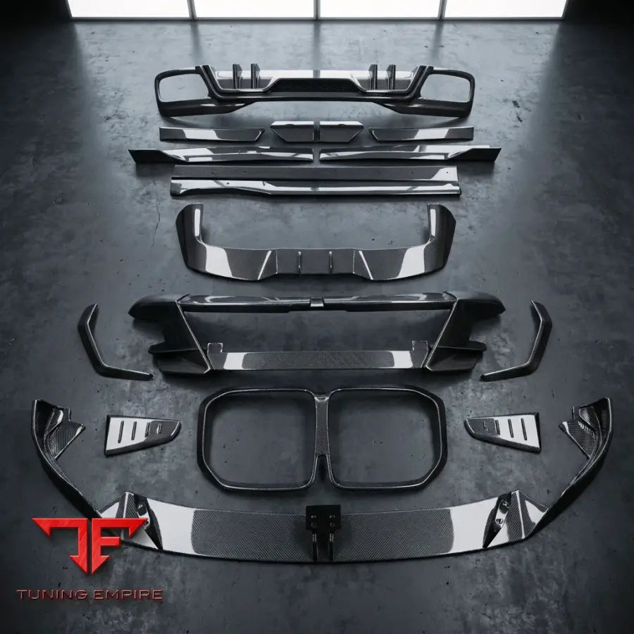 BMW X7 G07 CARBON BODY KIT FOR 2022+