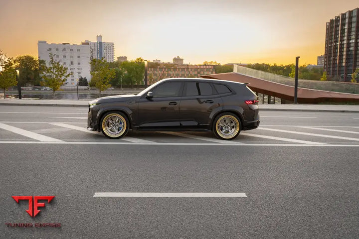 BMW XM CARBON BODY KIT ’RAZOR’