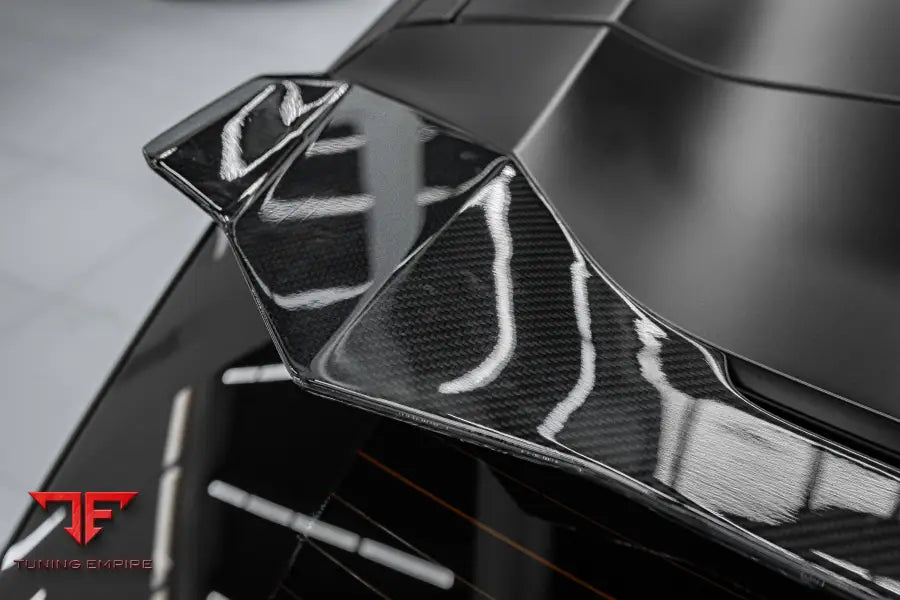 BMW XM CARBON BODY KIT ’RAZOR’