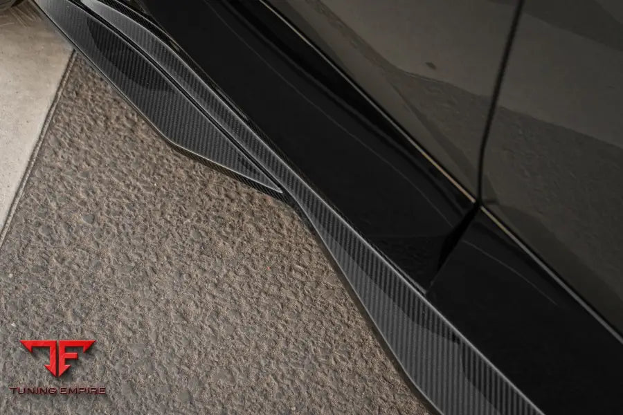 BMW XM CARBON BODY KIT ’RAZOR’