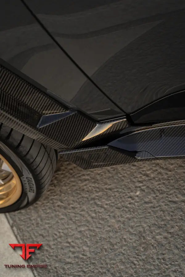 BMW XM CARBON BODY KIT ’RAZOR’