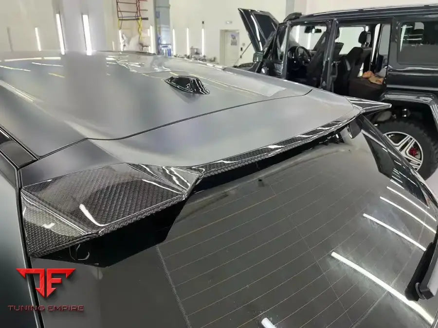 BMW XM R STYLE CARBON FIBER BODY KIT