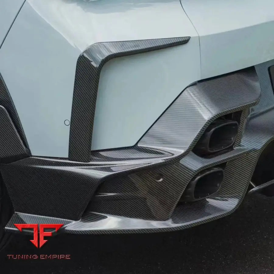 BMW XM CARBON FIBER PARTS