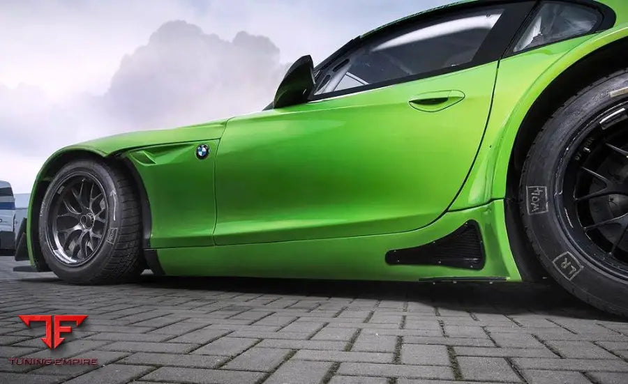 BMW Z4 E89 GT3 RACING CARBON BODY KIT - latest Gen.