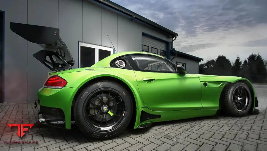 BMW Z4 E89 GT3 RACING CARBON BODY KIT - latest generation