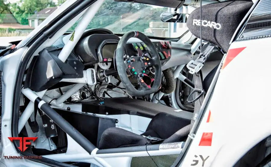 BMW Z4 E89 GT3 RACING CARBON BODY KIT - latest Gen.