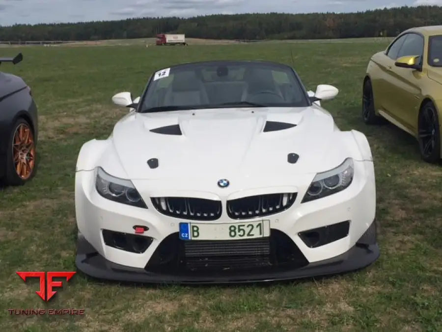 BMW Z4 E89 GT3-style racing kit
