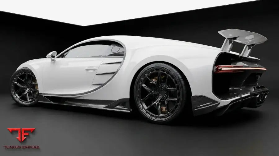 BUGATTI CHIRON CARBON BODY KIT RAZOR