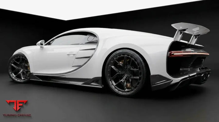 BUGATTI CHIRON CARBON BODY KIT RAZOR