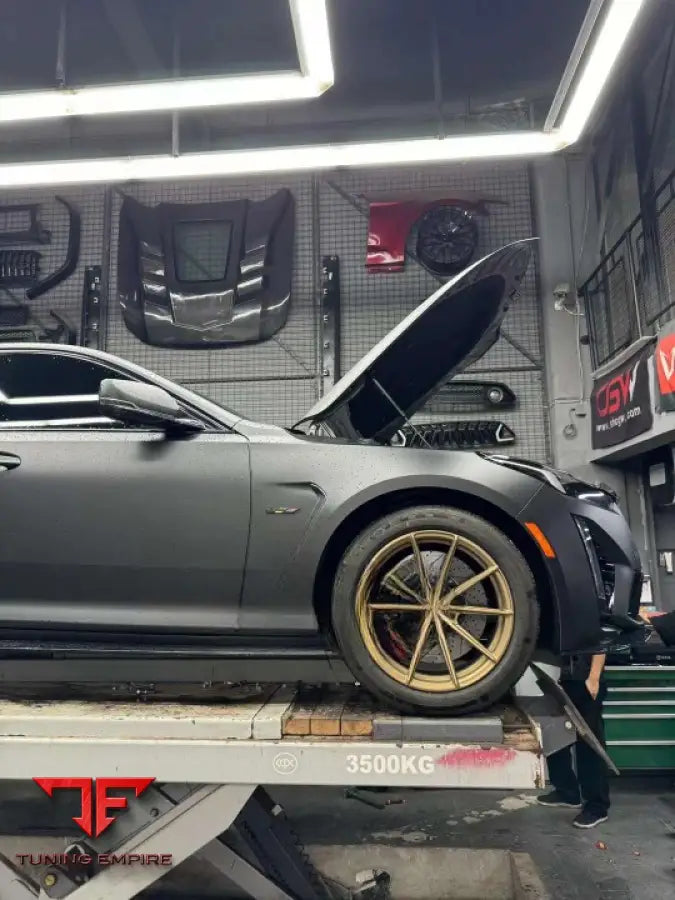 CADILLAC CT5 2019 + BODY KIT