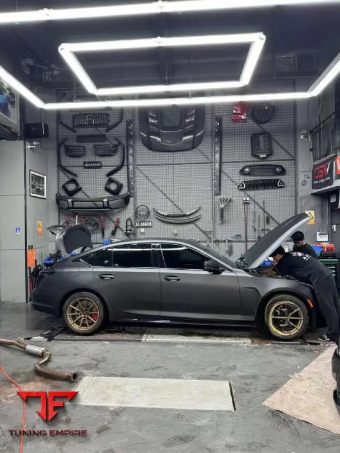 CADILLAC CT5 2019 + BODY KIT