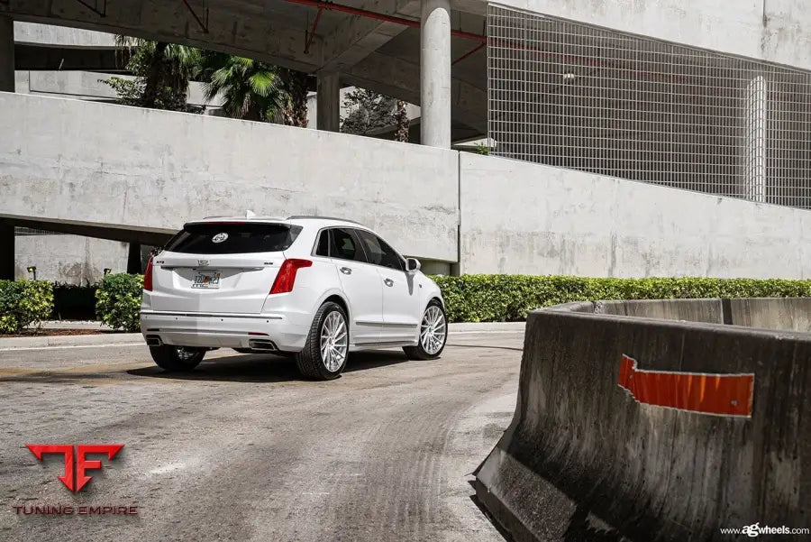 CADILLAC XT5 on custom forged wheels