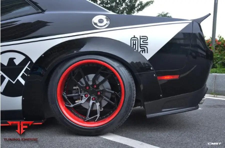 CHALLENGER LC 3-TH GEN 2008-2024 CARBON BODY KIT