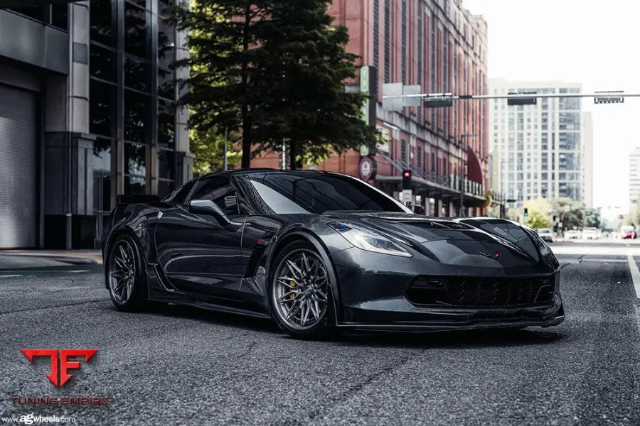 CHEVROLET C7 CORVETTE Z06 on custom forged wheels