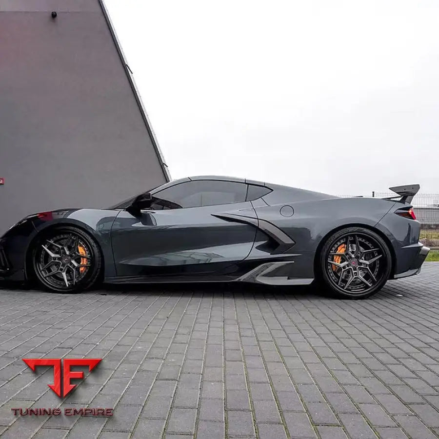 CHEVROLET CORVETTE C8 DRY CARBON FIBER BODY KIT 2020-2023Y