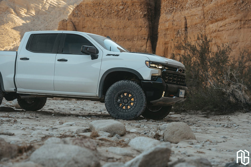 CHEVROLET SILVERADO ZR2 on custom forged wheels