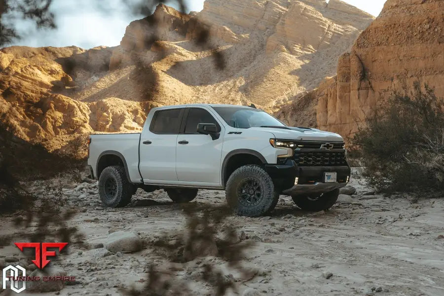 CHEVROLET SILVERADO ZR2 on custom forged wheels