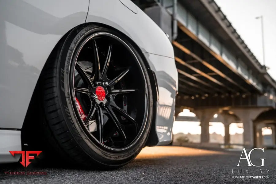 Dodge Charger 392 Hemi on custom forged wheels