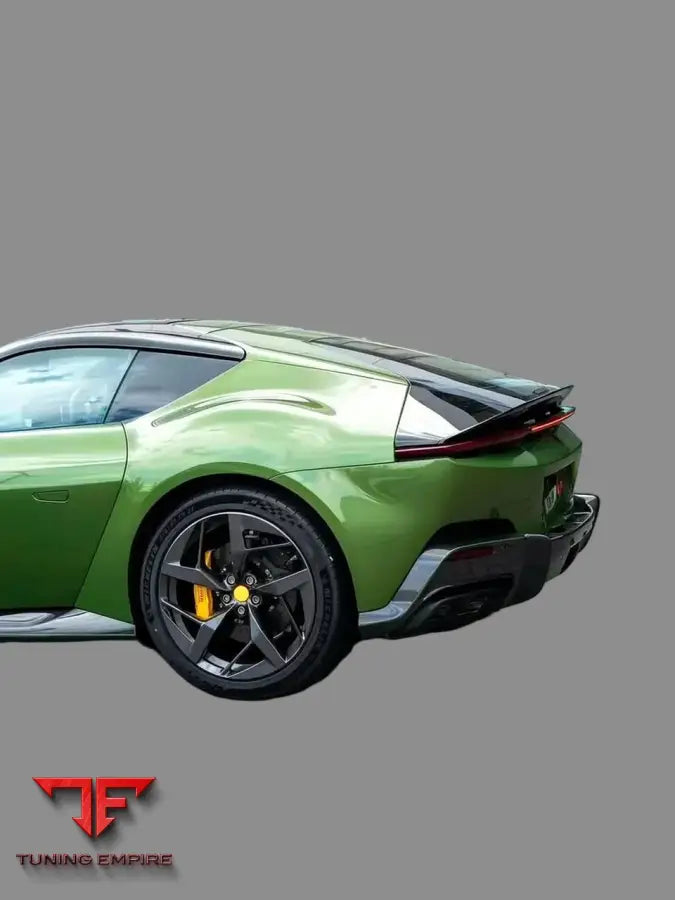 FERRARI 12CILINDRI CARBON FIBER PARTS