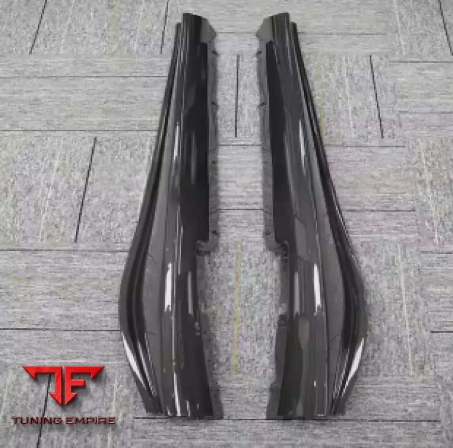 FERRARI 296 OEM CARBON BODY KIT PARTS