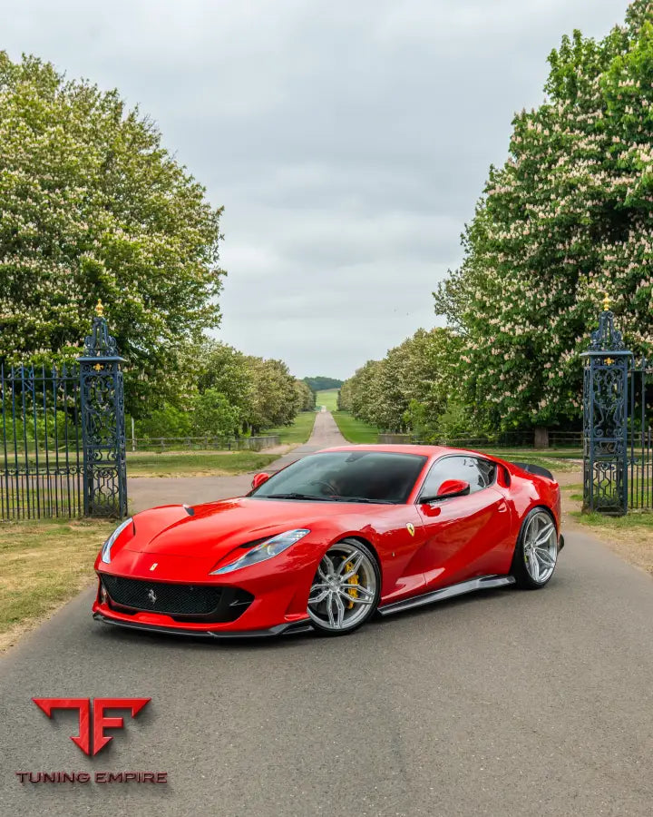 FERRARI 812 SUPERFAST CARBON FIBRE KIT V1 - CT CARBON