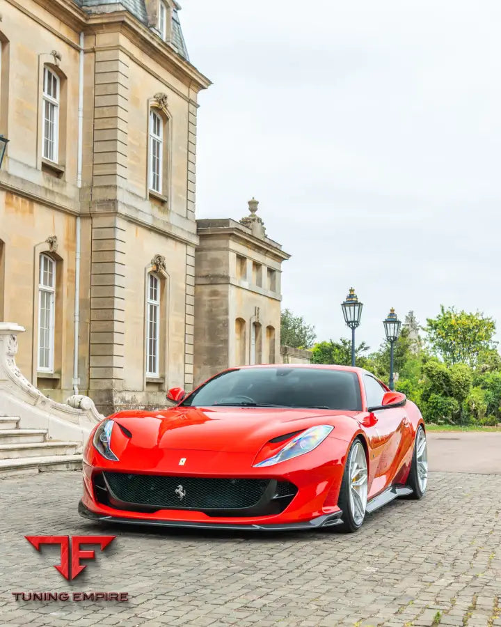 FERRARI 812 SUPERFAST CARBON FIBRE KIT V1 - CT CARBON