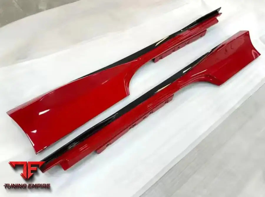 FERRARI F8 OEM CARBON FIBER BODY KIT