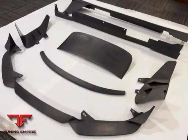 FERRARI FF CARBON PARTS