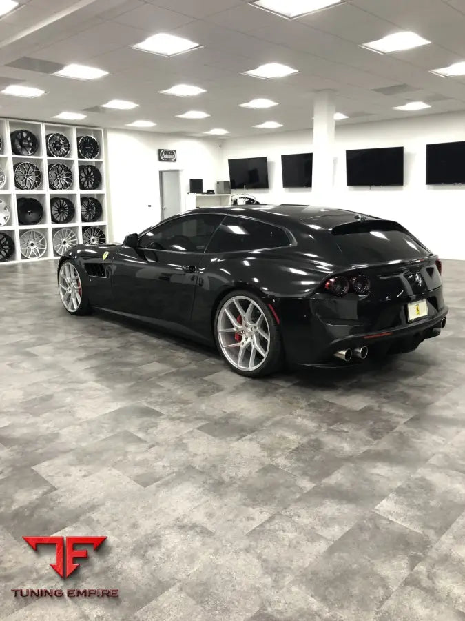 Ferrari GTC4