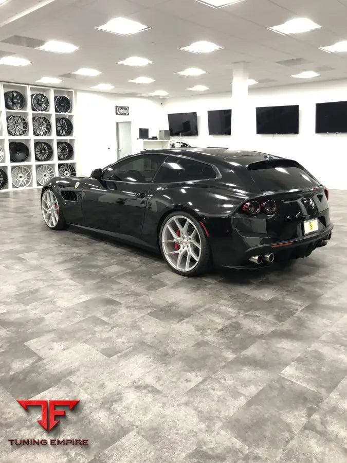 Ferrari GTC4