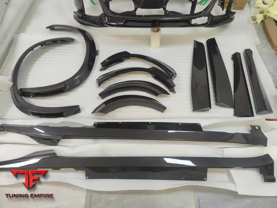 FERRARI PUROSANGUE OEM STYLE CARBON FIBER BODY KIT