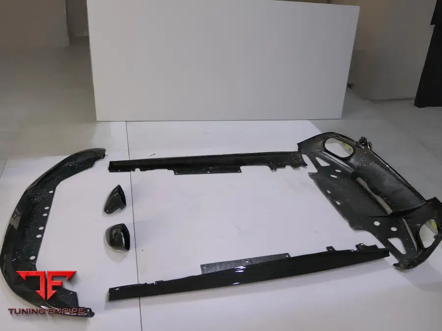 FERRARI ROMA OEM STYLE CARBON FIBER KIT