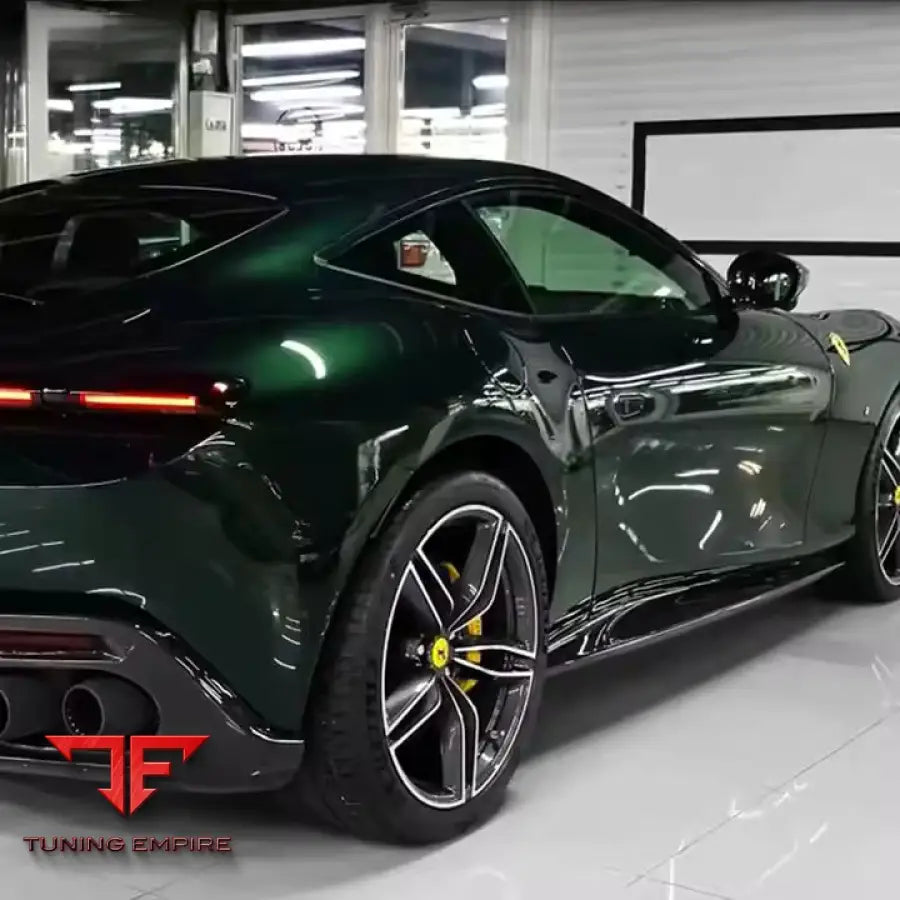 FERRARI ROMA DRY CARBON FIBER BODY KIT