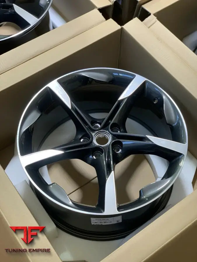 FERRARI ROMA F23 WHEELS