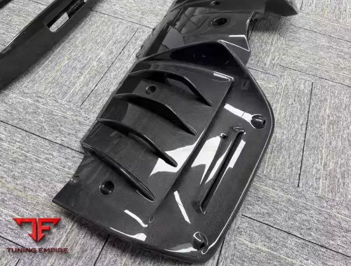 FERRARI SF90 CARBON BODY KIT PARTS