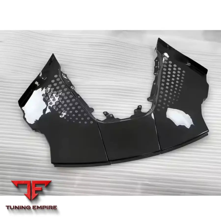 FERRARI SF90 CARBON FIBER BODY KIT