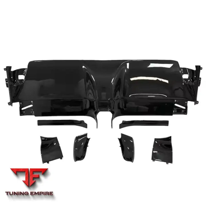 FERRARI SF90 OEM CARBON FIBER BODY KIT