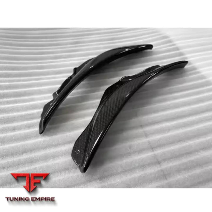 FERRARI SF90 OEM CARBON FIBER BODY KIT