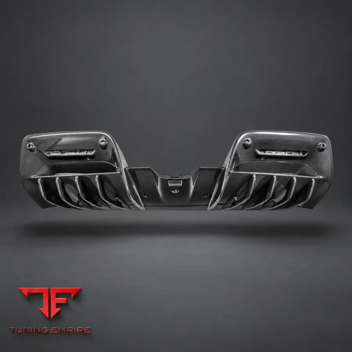 FERRARI SF90 CARBON FIBER KIT