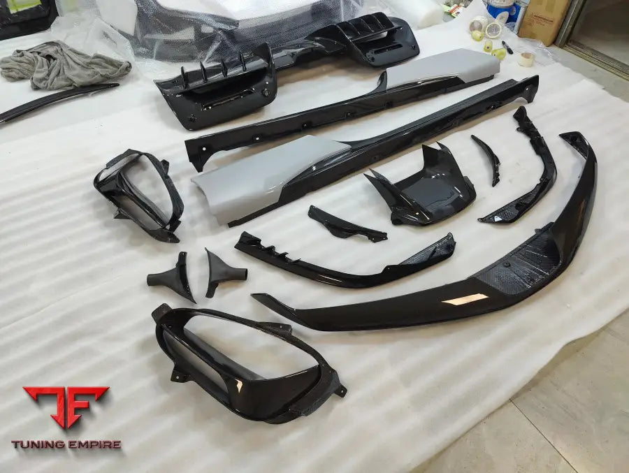 FERRARI SF90 CARBON OEM STYLE FIBER PARTS