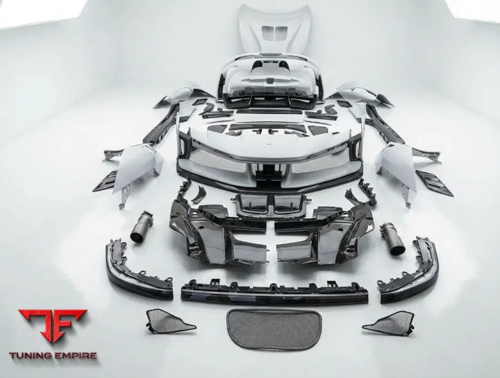 FERRARI SF90 DRY CARBON BODY KIT