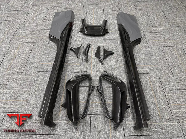 FERRARI SF90 OEM STYLE DRY CARBON BODY KIT