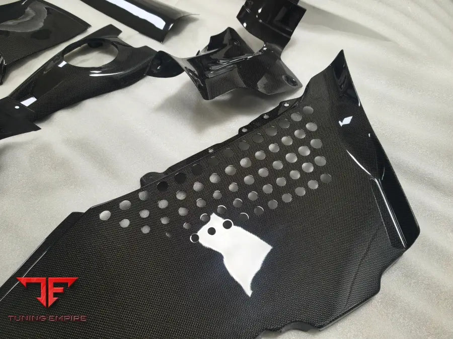 FERRARI SF90 SPIDER ENGINE CARBON COVER SET