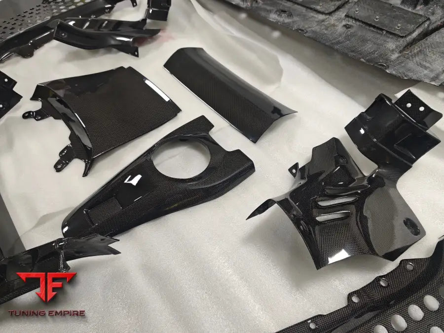 FERRARI SF90 SPIDER ENGINE CARBON COVER SET