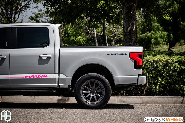 FORD F-150 LIGHTNING on custom forged wheels