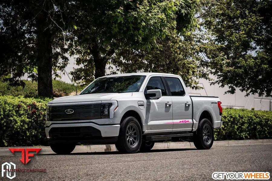 FORD F-150 LIGHTNING on custom forged wheels
